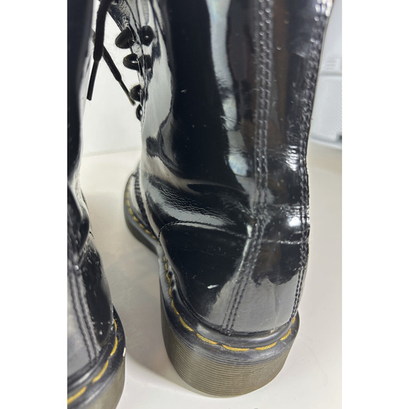 Doc Dr. Martens Shiny Patent Leather 1469 Boots Black Lace Up Women's Size 9 - Picture 12 of 16
